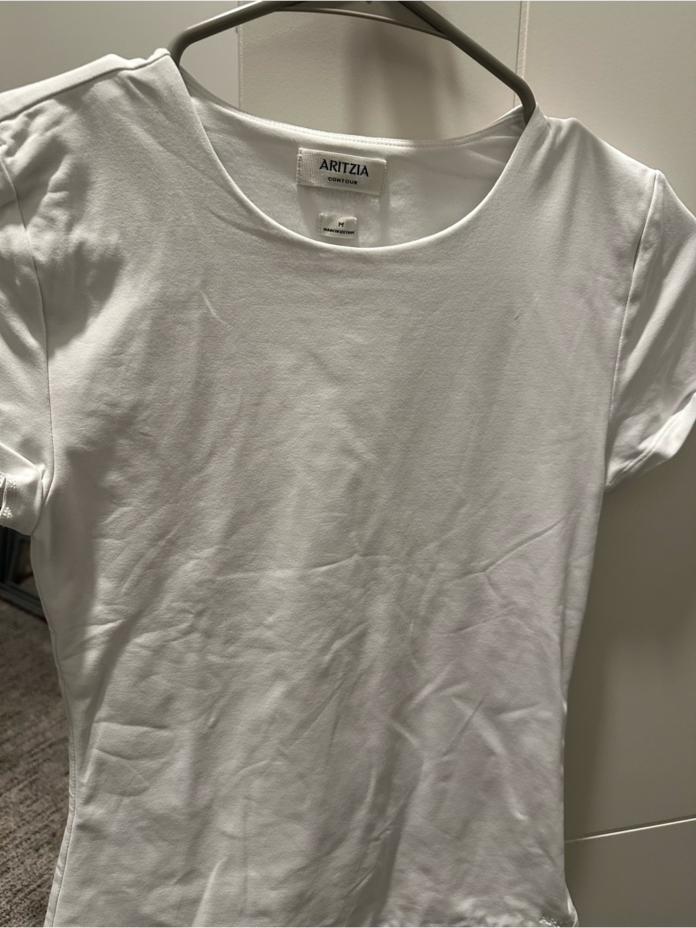 Aritzia White Short Sleeve Crewneck Tee